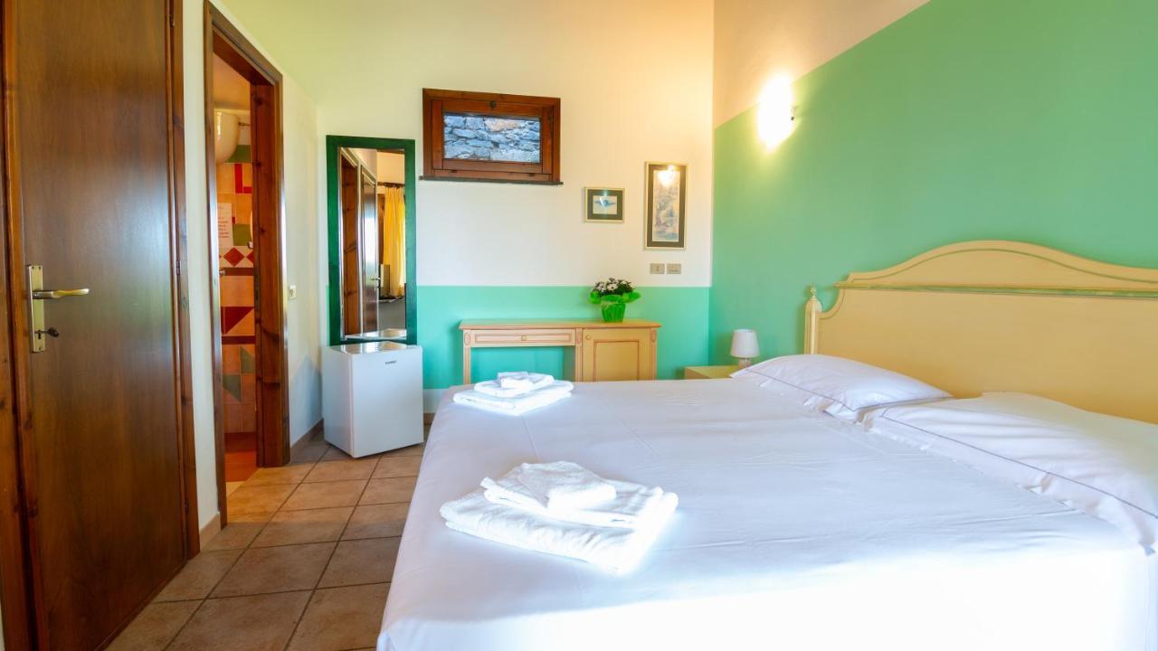 Sa Mola Guest House Bonarcado Eksteriør bilde