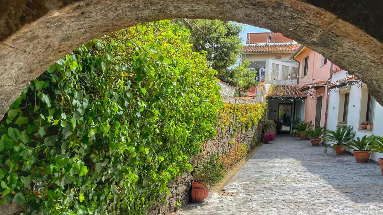 Sa Mola Guest House Bonarcado Eksteriør bilde