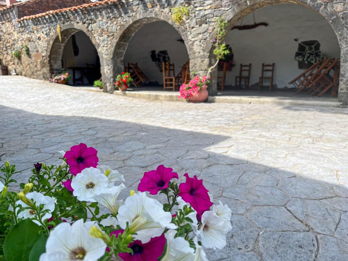 Sa Mola Guest House Bonarcado Eksteriør bilde